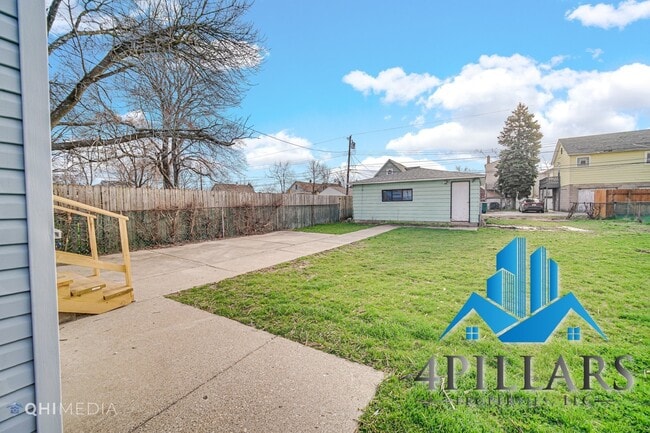 Building Photo - Spacious 4-Bedroom Home in Hammond, IN wit...