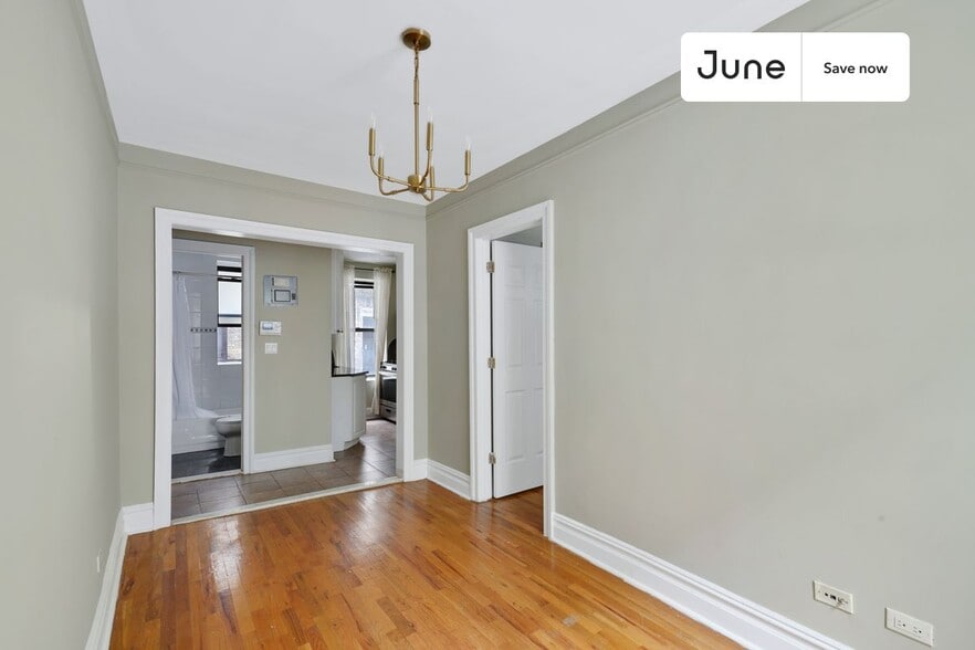 Building Photo - 15 W 107th