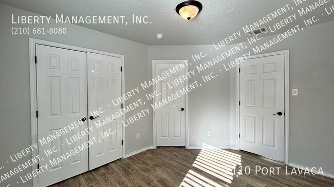 Building Photo - 7110 Port Lavaca