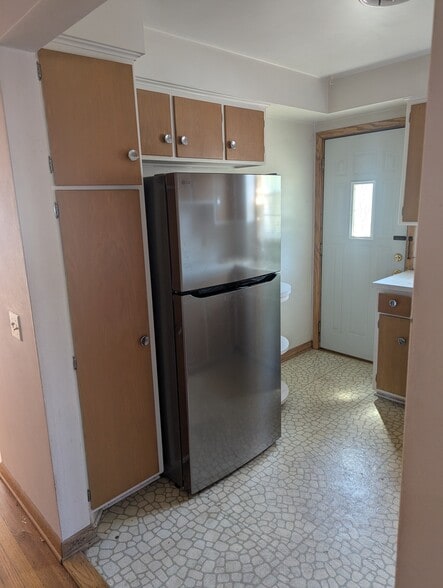 Building Photo - 930 S Brooks St