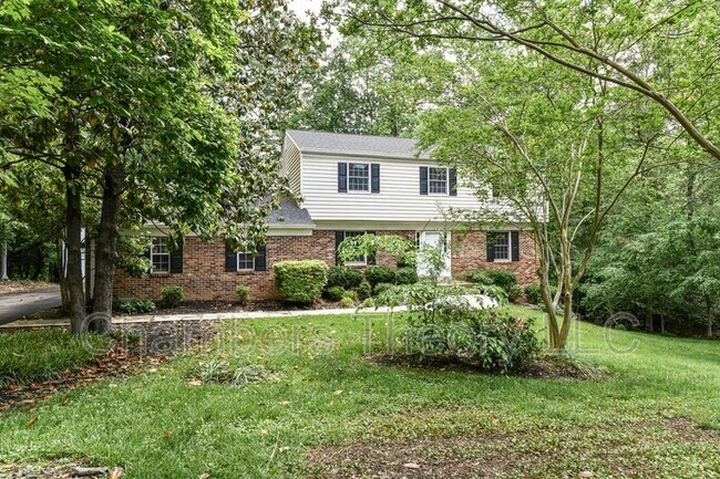 Building Photo - 8504 Shadeway Pl