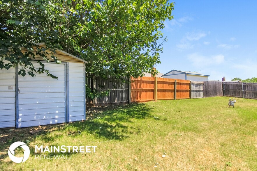 Building Photo - 1721 SE 8th St