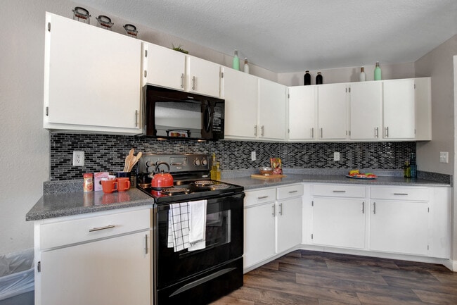 Building Photo - Sequoia Meadows