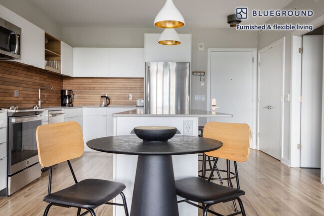 Building Photo - 3400 Potomac Ave