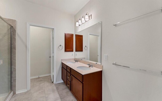 Building Photo - 229 Kennicott Dr