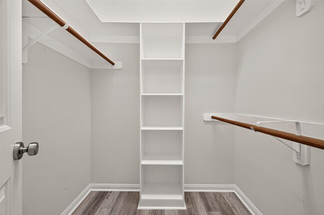 Building Photo - 14531 Chestnut Falls Dr