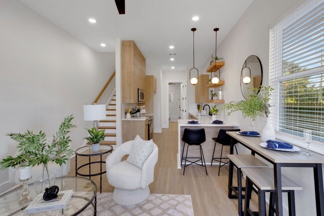 Building Photo - 7962 Ethel St