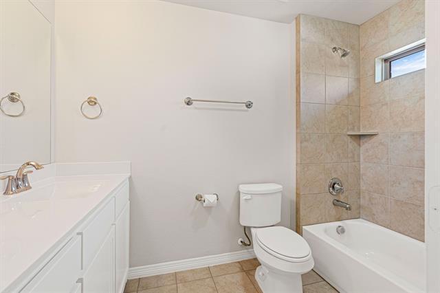 Building Photo - 3870 White Clover Ln