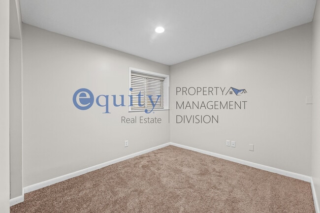 Building Photo - 7102 Brookhill Dr E