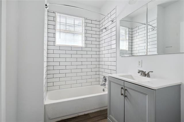 Building Photo - 3529 Delachaise St