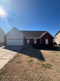 Building Photo - William Blount Rancher ready for immediate...