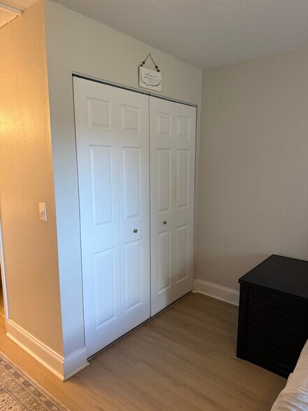 Building Photo - 9311 Lennex Ln