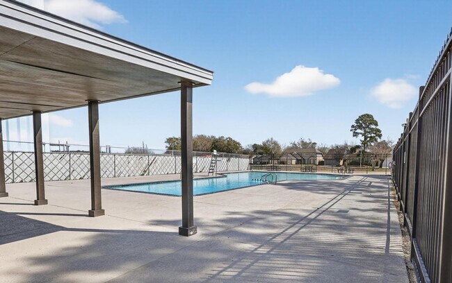 Building Photo - 9514 Marblemount Dr