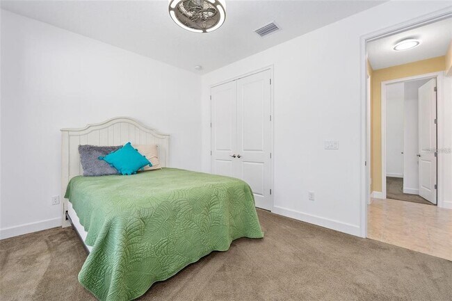 Building Photo - 27 Bay Ct