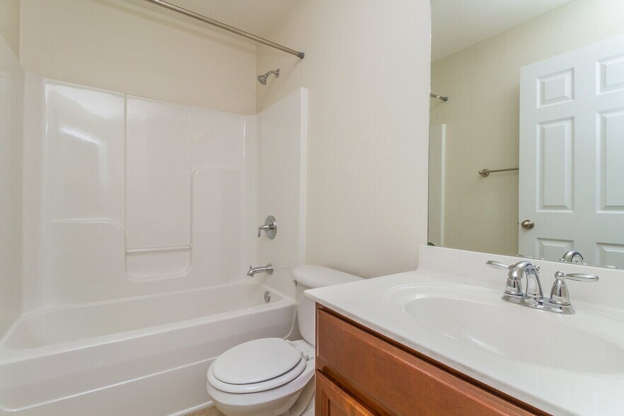 Building Photo - 2151 Erin Ln