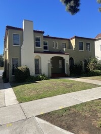 Building Photo - 2021 N Vermont Ave