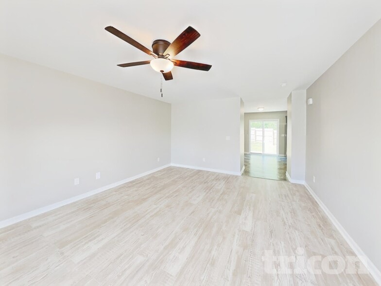 Building Photo - 4439 Oak Pointe Dr