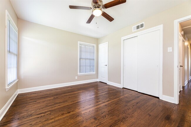 Building Photo - 1761 Mariposa Dr