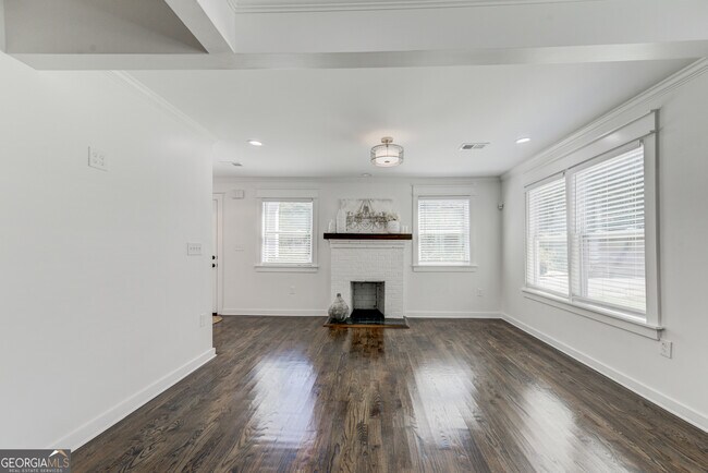 Building Photo - 456 Griffin St NW