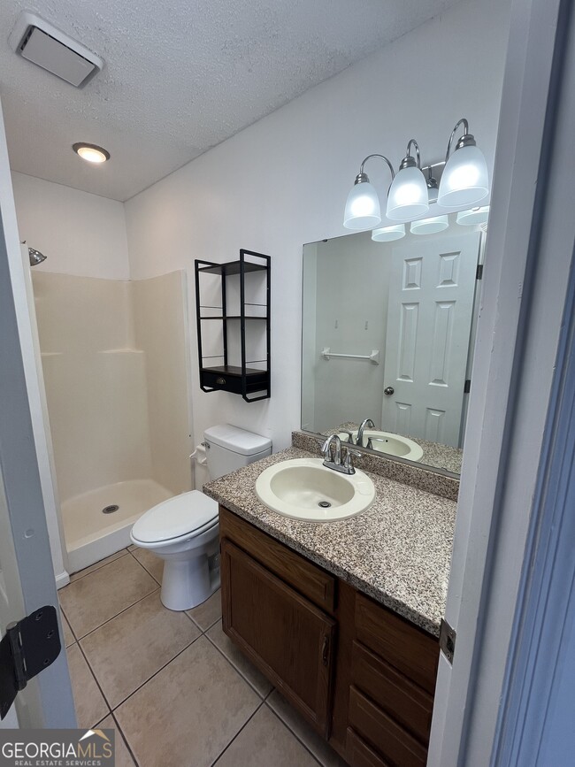Building Photo - 127 Spinnaker Cir