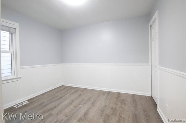 Building Photo - 22101 Ridgeway St