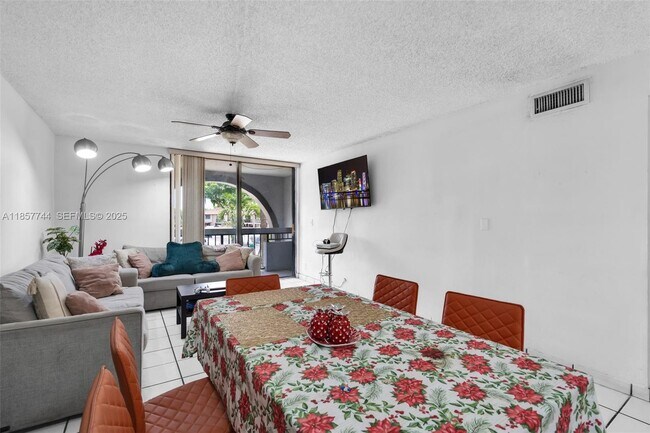 Building Photo - 12239 SW 14th Ln