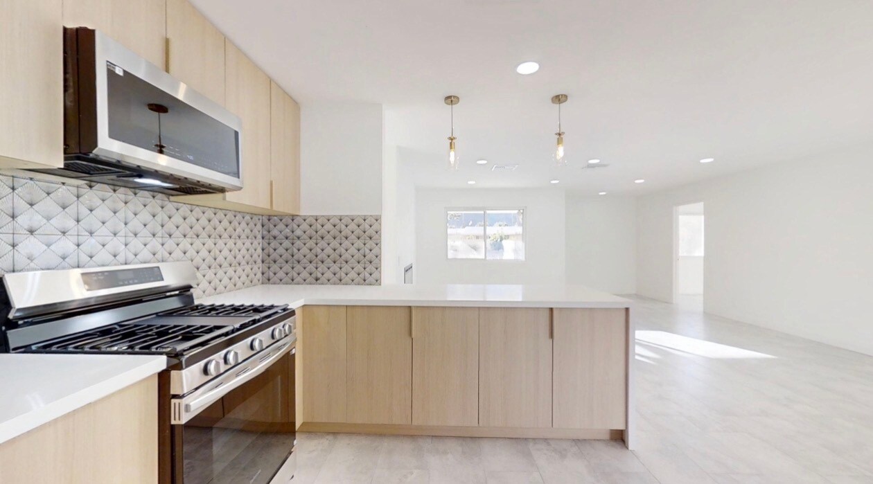 Building Photo - 2356 N Blando Rd