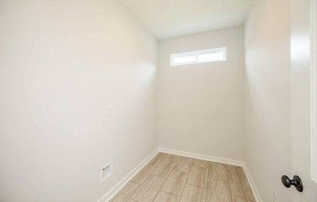 Building Photo - 5270 Copse Dr