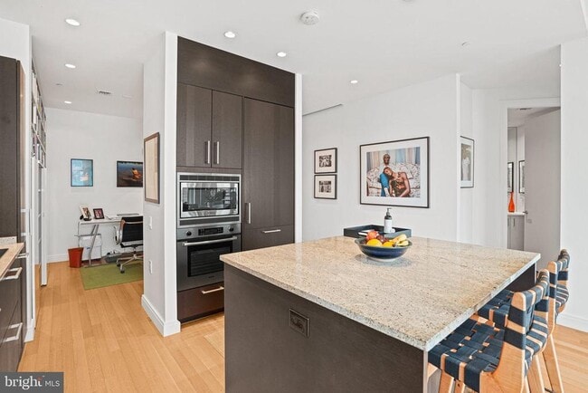 Building Photo - 1177 22nd St NW