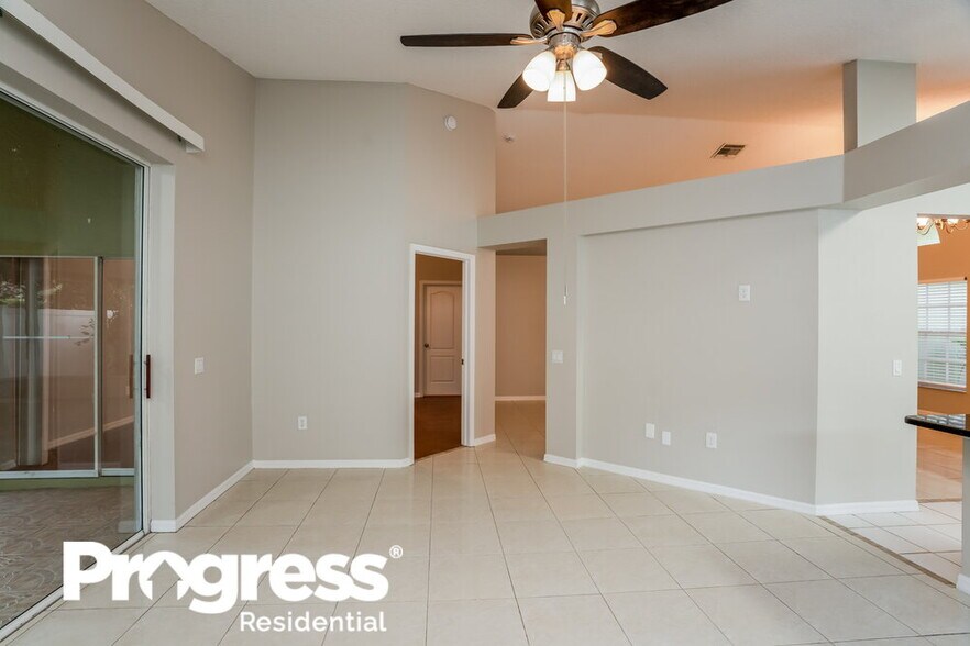 Building Photo - 3849 Bellewater Blvd