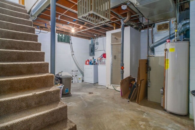 Building Photo - Updated 3 Bedroom Benson Home