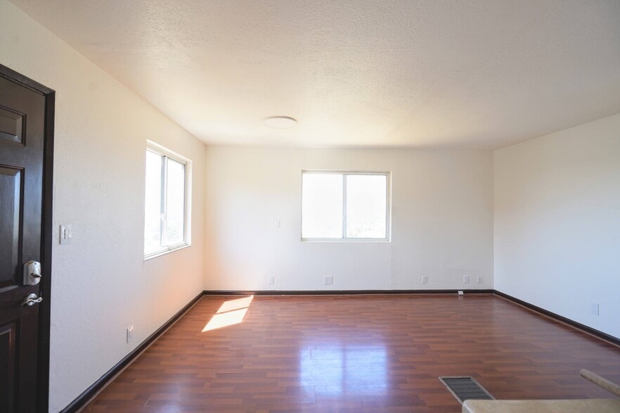 Building Photo - 2133 166th ave