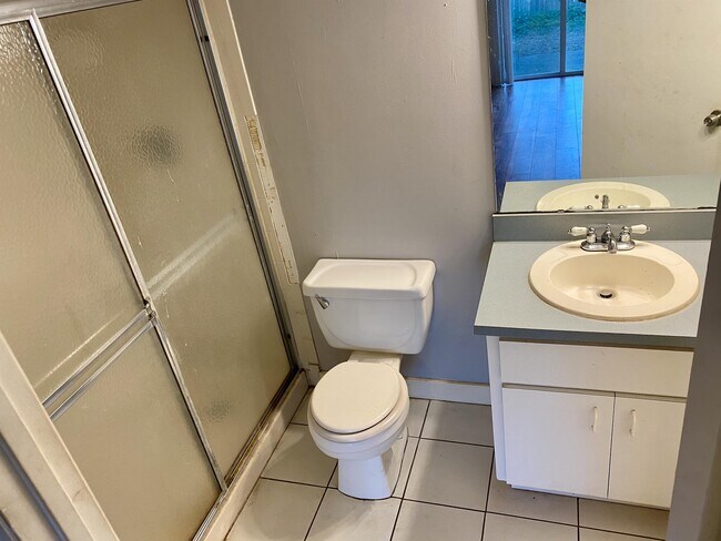 Building Photo - 491 10th St