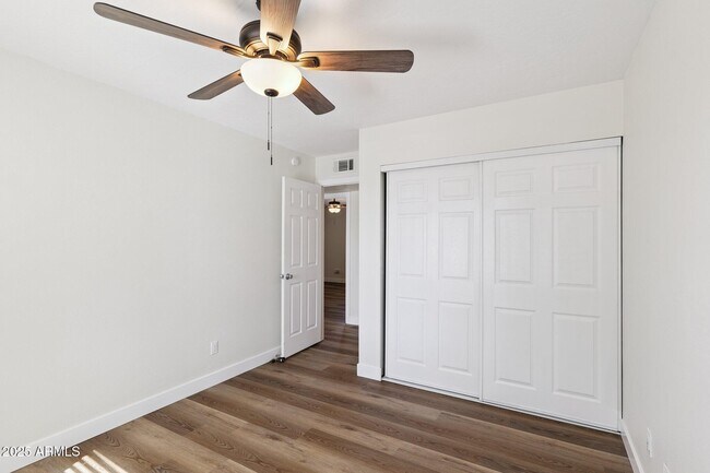 Building Photo - 1400 E Wesleyan Dr