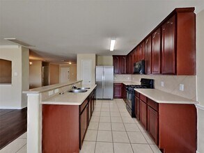 Building Photo - 8310 Wainwright Way