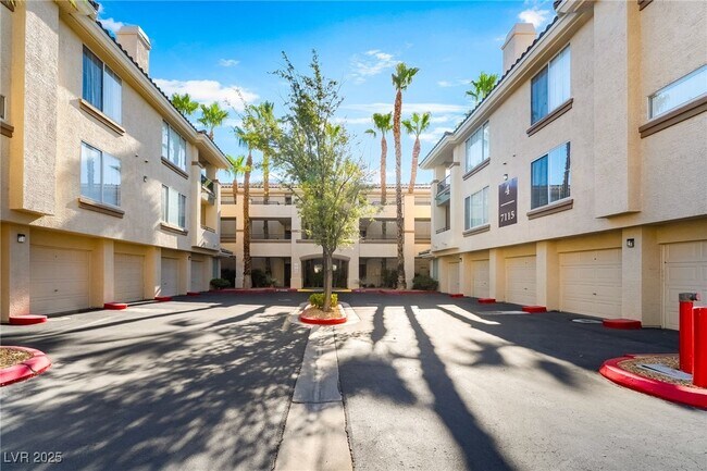 Building Photo - 7115 S Durango Dr