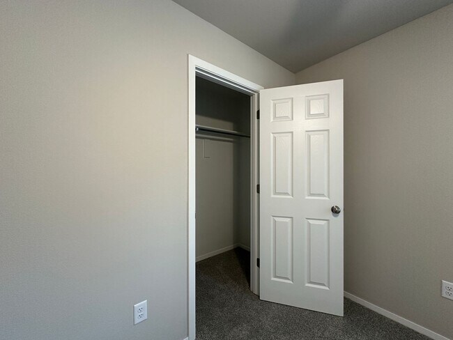 Building Photo - New Construction Living: 3 Bed, 2 Bath, 2-Car Garage