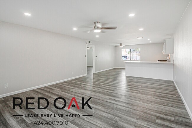 Building Photo - 615 Erie St