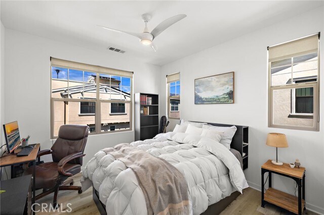 Building Photo - 26 Yerra St