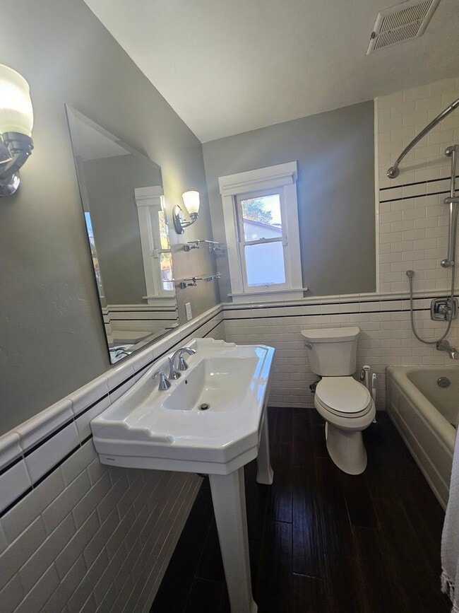 Building Photo - 133 N Tassajara Dr