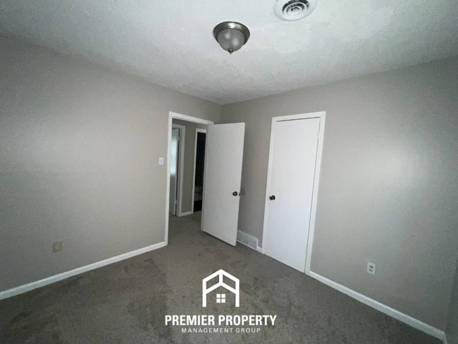 Building Photo - 3373 Elk Point Dr