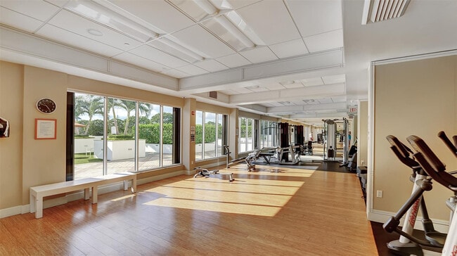 Building Photo - 2851 NE 183rd St