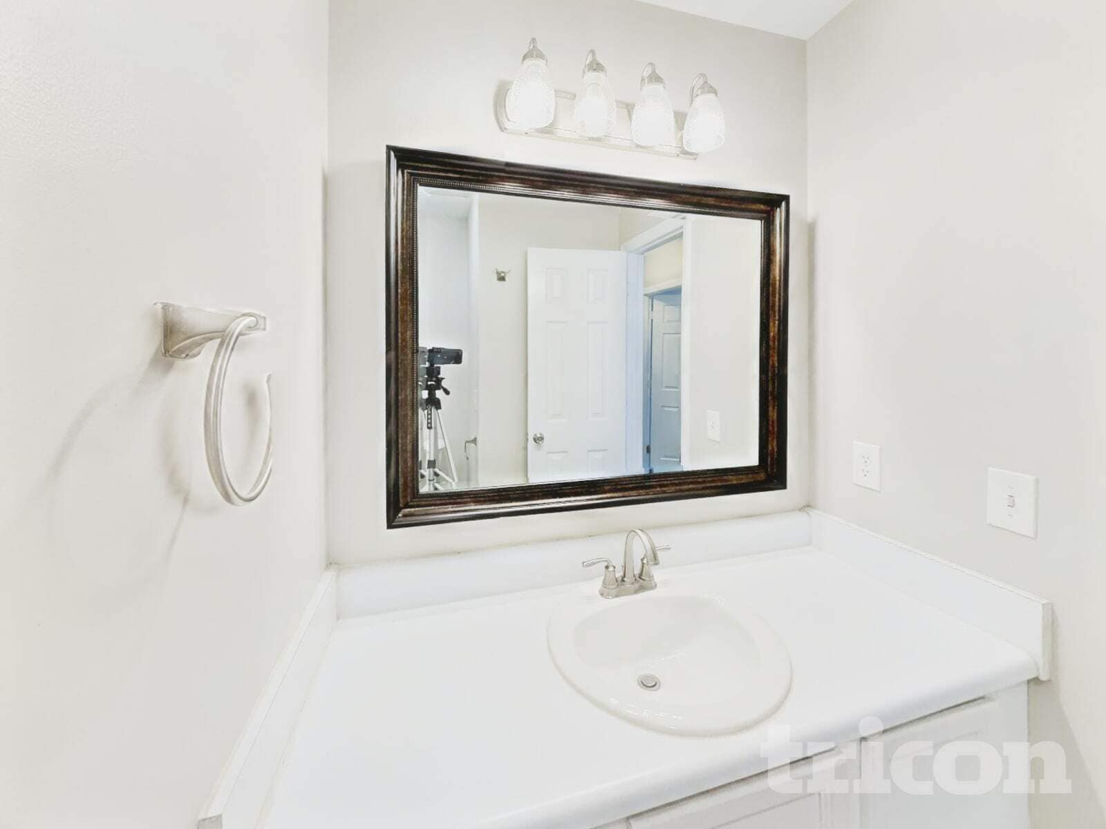 Building Photo - 1117 Woodbriar St