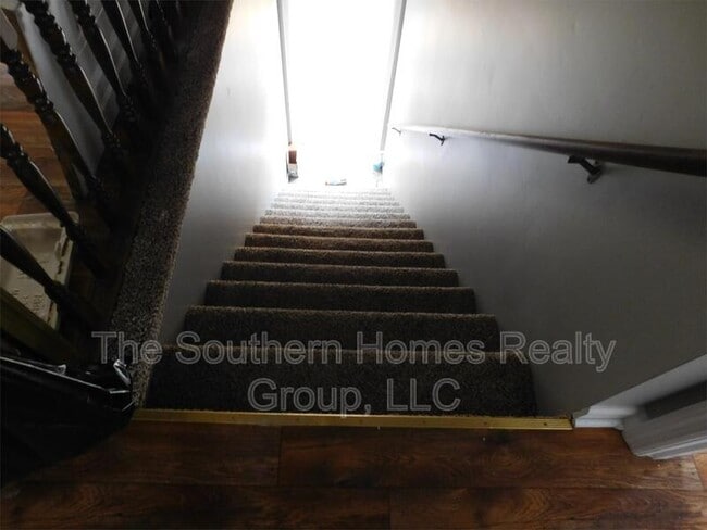 Building Photo - 309 W Madison Ave