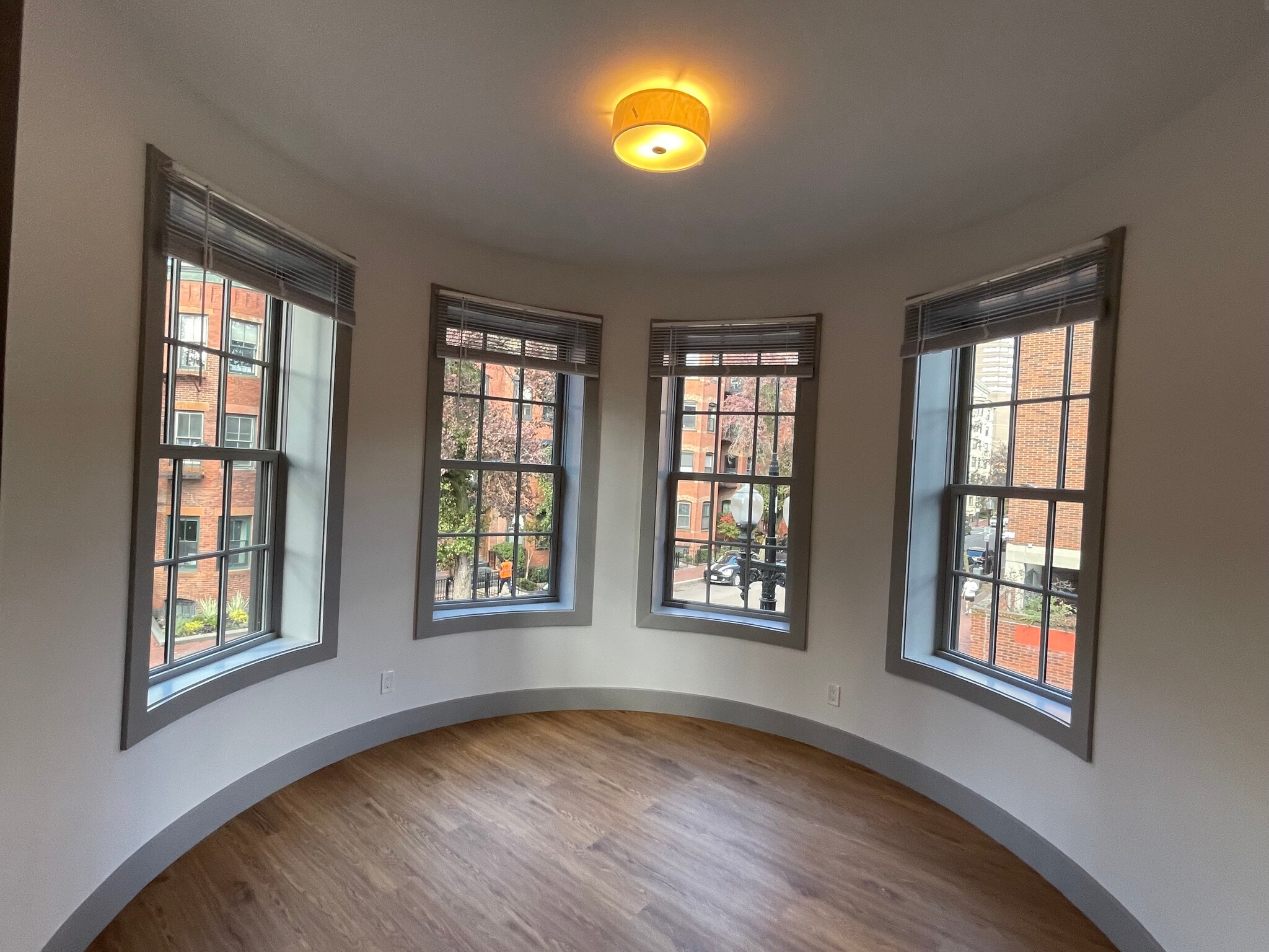 Building Photo - 88 Saint Botolph St