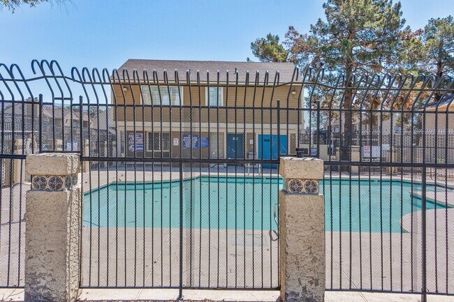 Building Photo - Spacious 2-Bedroom Condo with Fireplace – ...