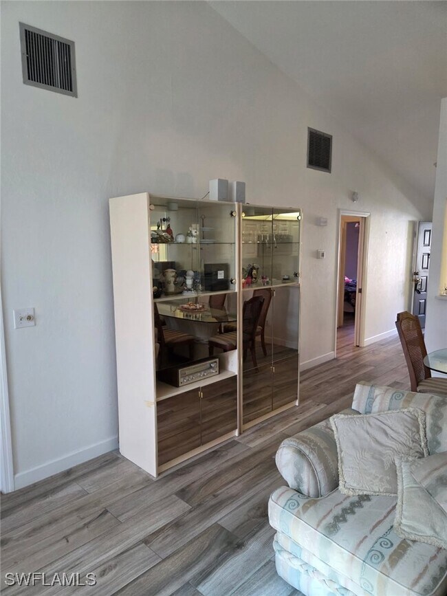 Building Photo - 16580 Ginger Ln