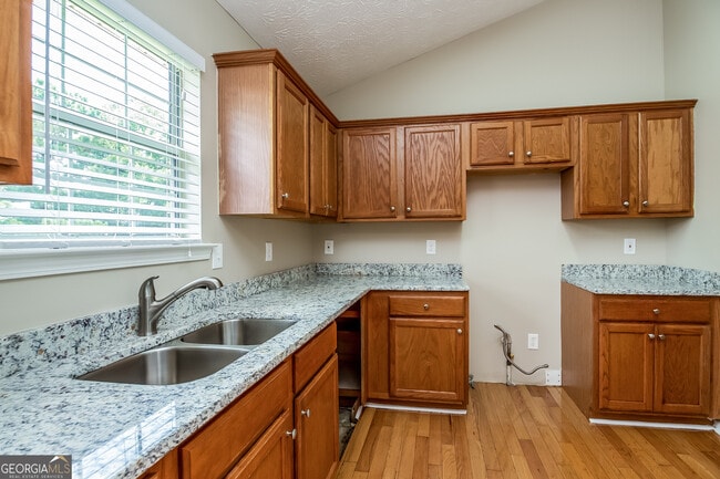 Building Photo - 3040 Reynolds Run