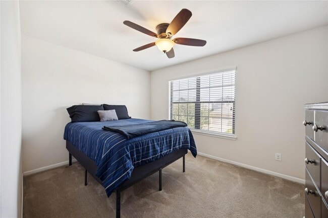 Building Photo - 6719 Sharpstone Creek Ln