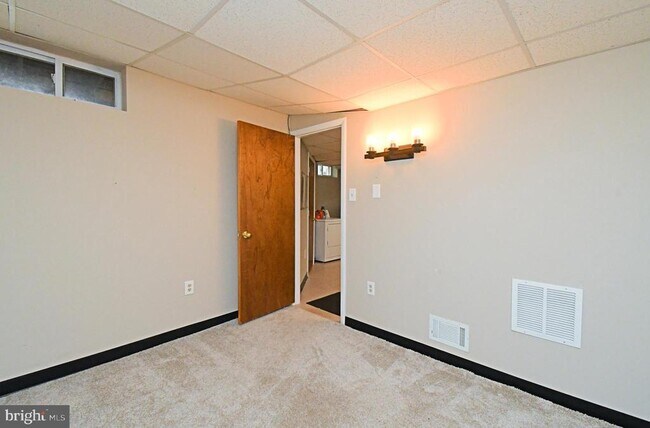 Building Photo - 1039 Greenes Way Cir